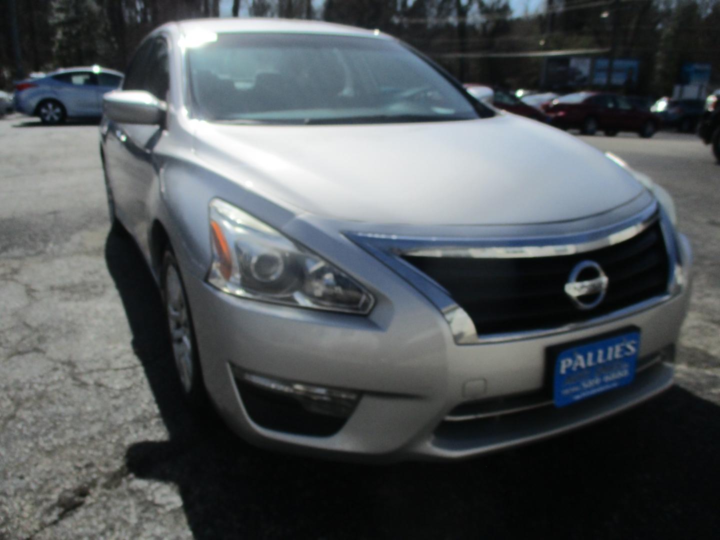 2013 SILVER Nissan Altima (1N4AL3AP6DC) with an 2.5L L4 DOHC 16V engine, AUTOMATIC transmission, located at 540a Delsea Drive, Sewell, NJ, 08080, (856) 589-6888, 39.752560, -75.111206 - Photo#8